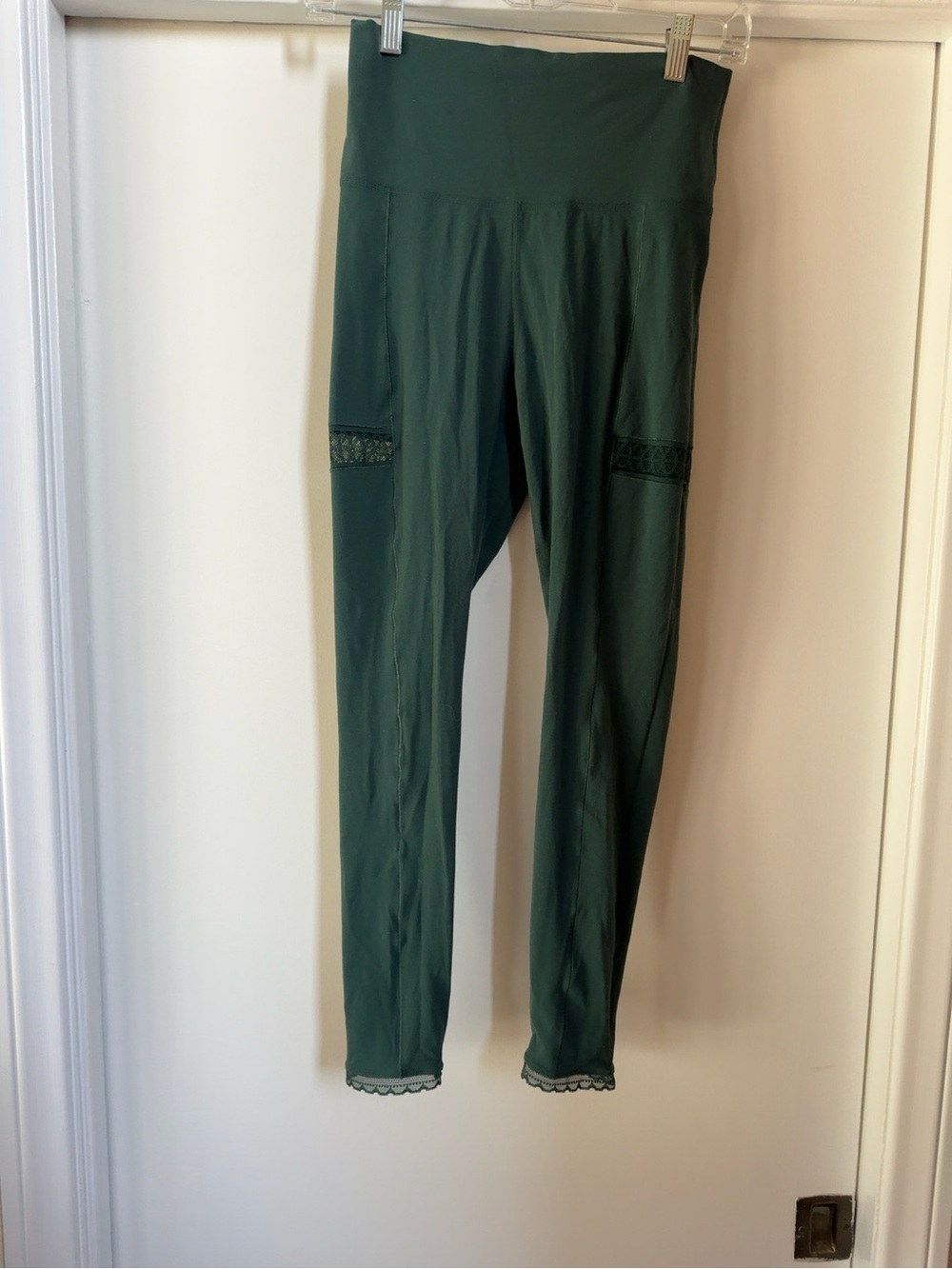 Nike Dri-FIT High Waisted Green Lace Mesh Leggings M
